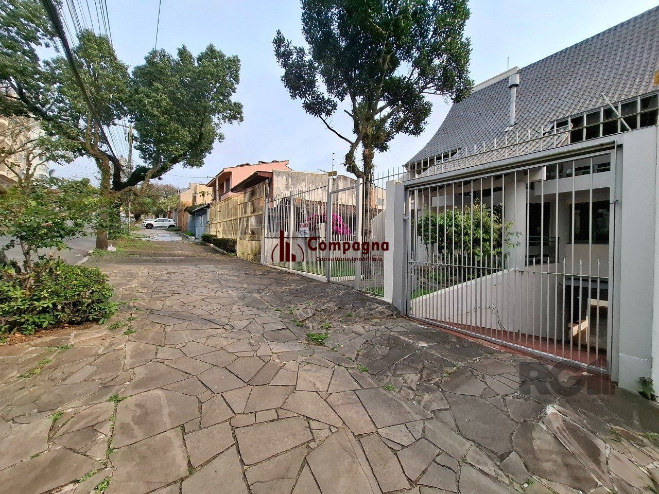 Casa com 537,00 m² com 04 dormitórios no Bairro Tristeza — foto 2