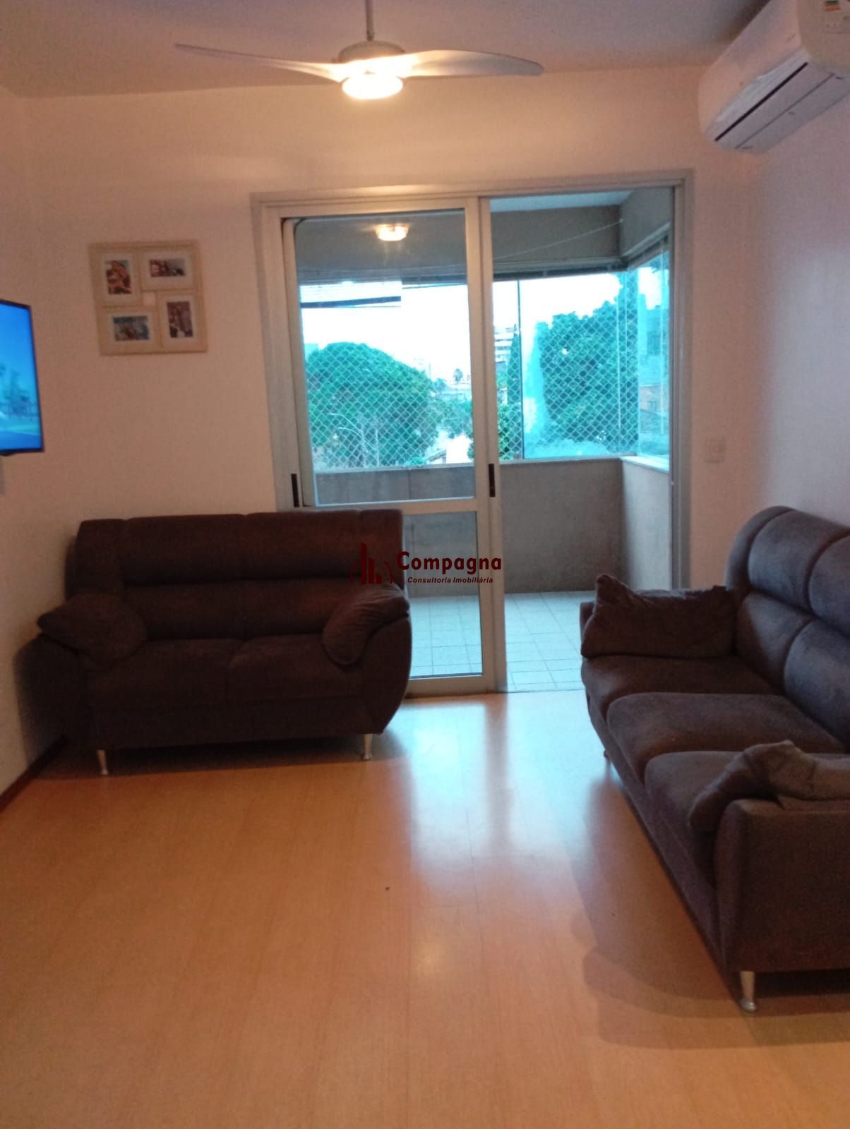 Apartamento com 02 quartos e 01 vaga coberta no Bairro Menino Deus, Porto Alegre — foto 2