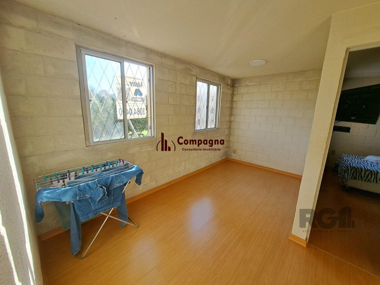 Apartamento semimobiliado de 2 dormitórios no bairro Vila Nova — foto 5