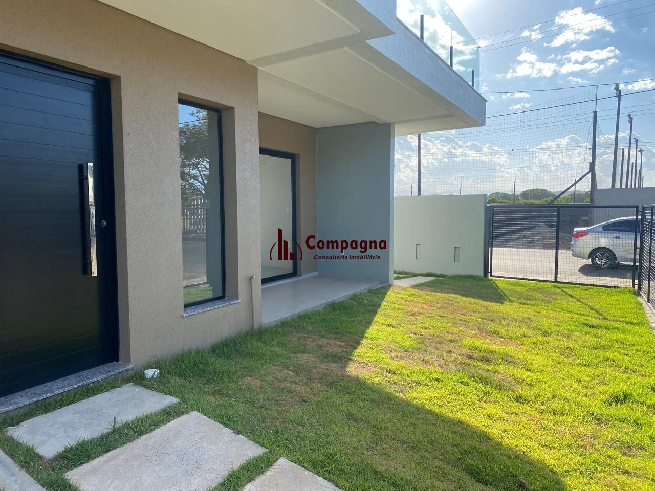 Casa com 03 quartos, sendo 01 suíte na Praia da Cal — foto 3