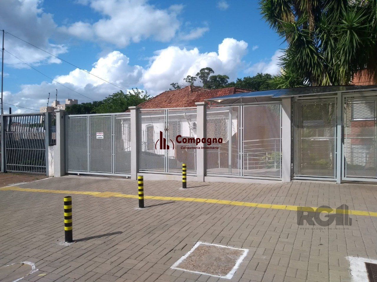 Apartamento 2 dormitórios, 1 vaga de garagem, no bairro Glória, Porto Alegre/RS — foto 4