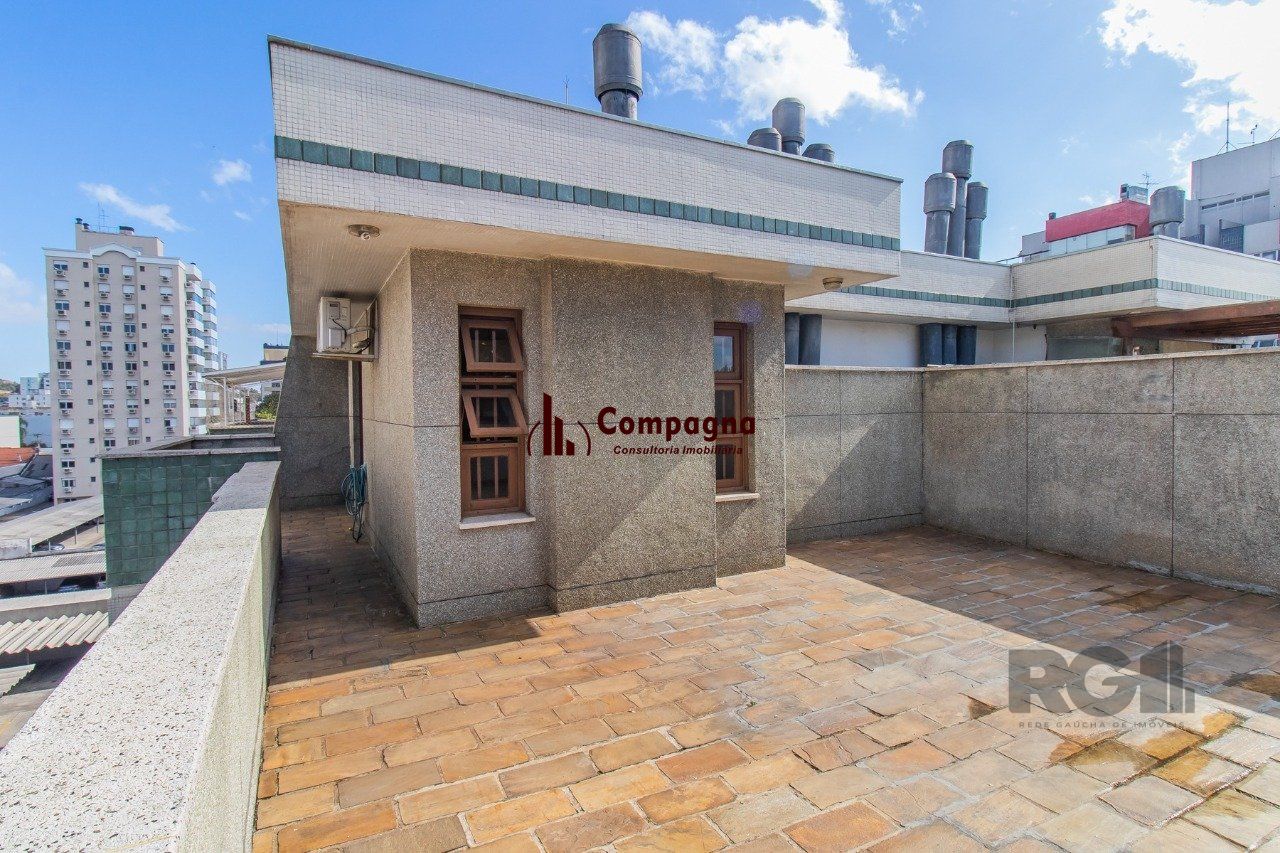 Cobertura com 4 dormitórios no Bairro Santana em Porto Alegre RS — foto 2