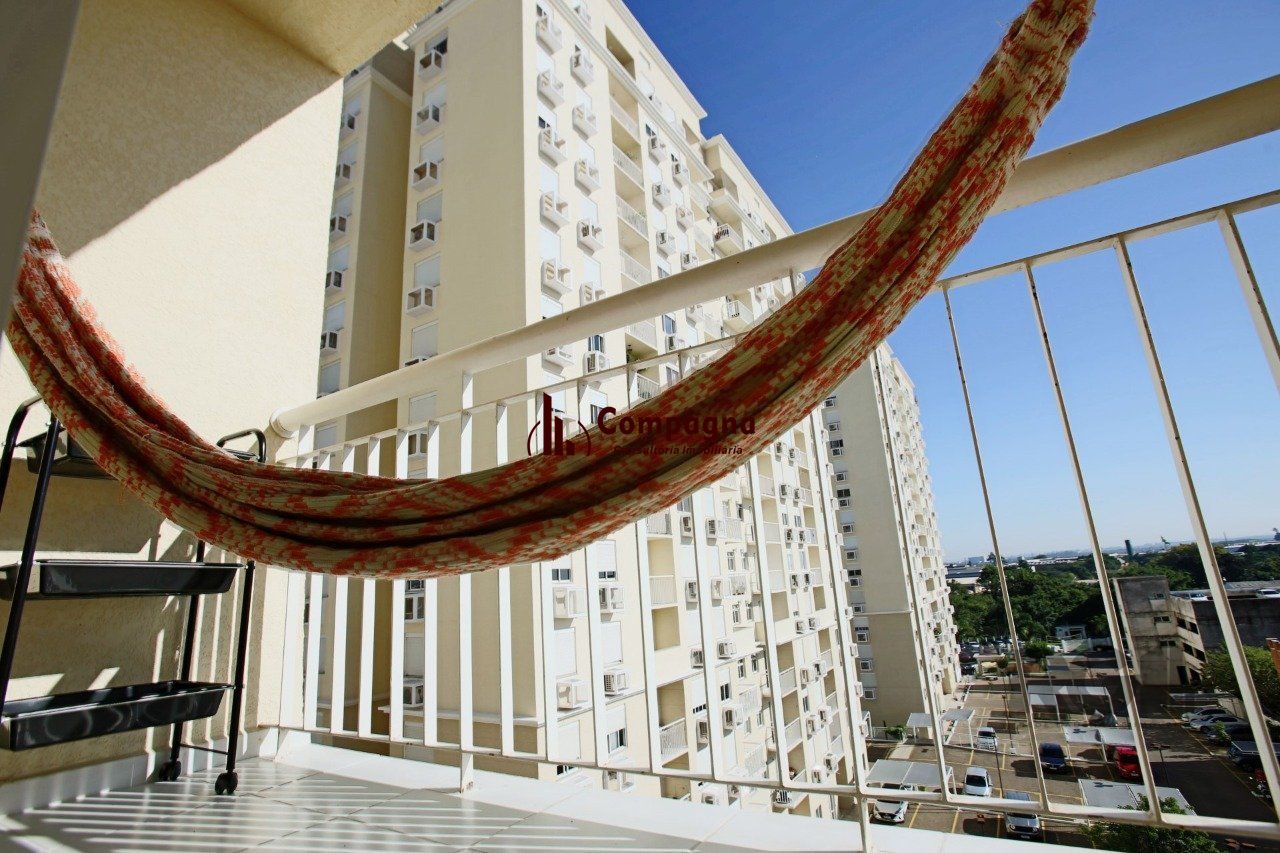 Apartamento com  03 quartos, sendo 1 suíte e 01 vaga