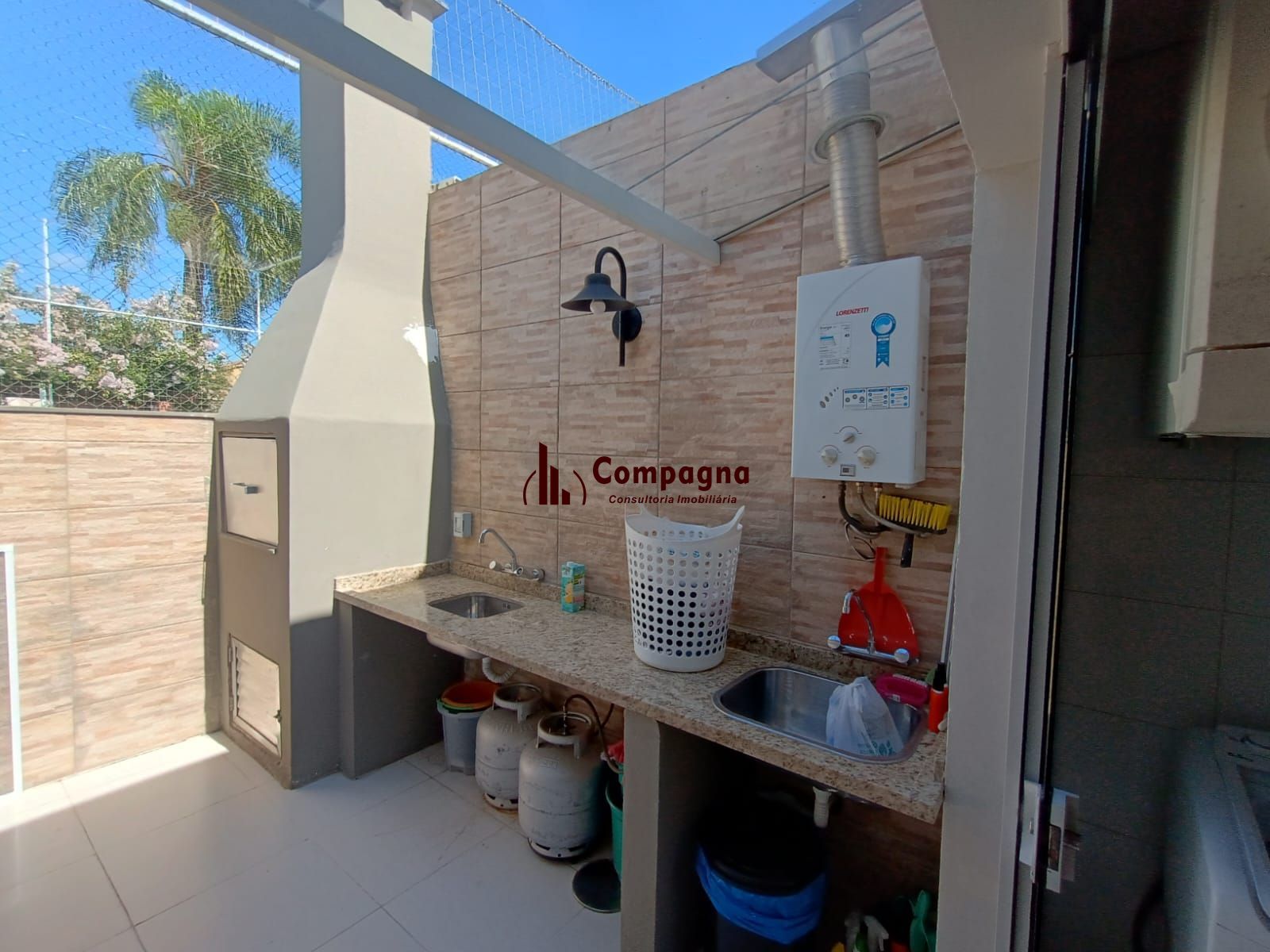 LINDA CASA EM CONDOMÍNIO EM CANOAS - QUITADA — foto 2