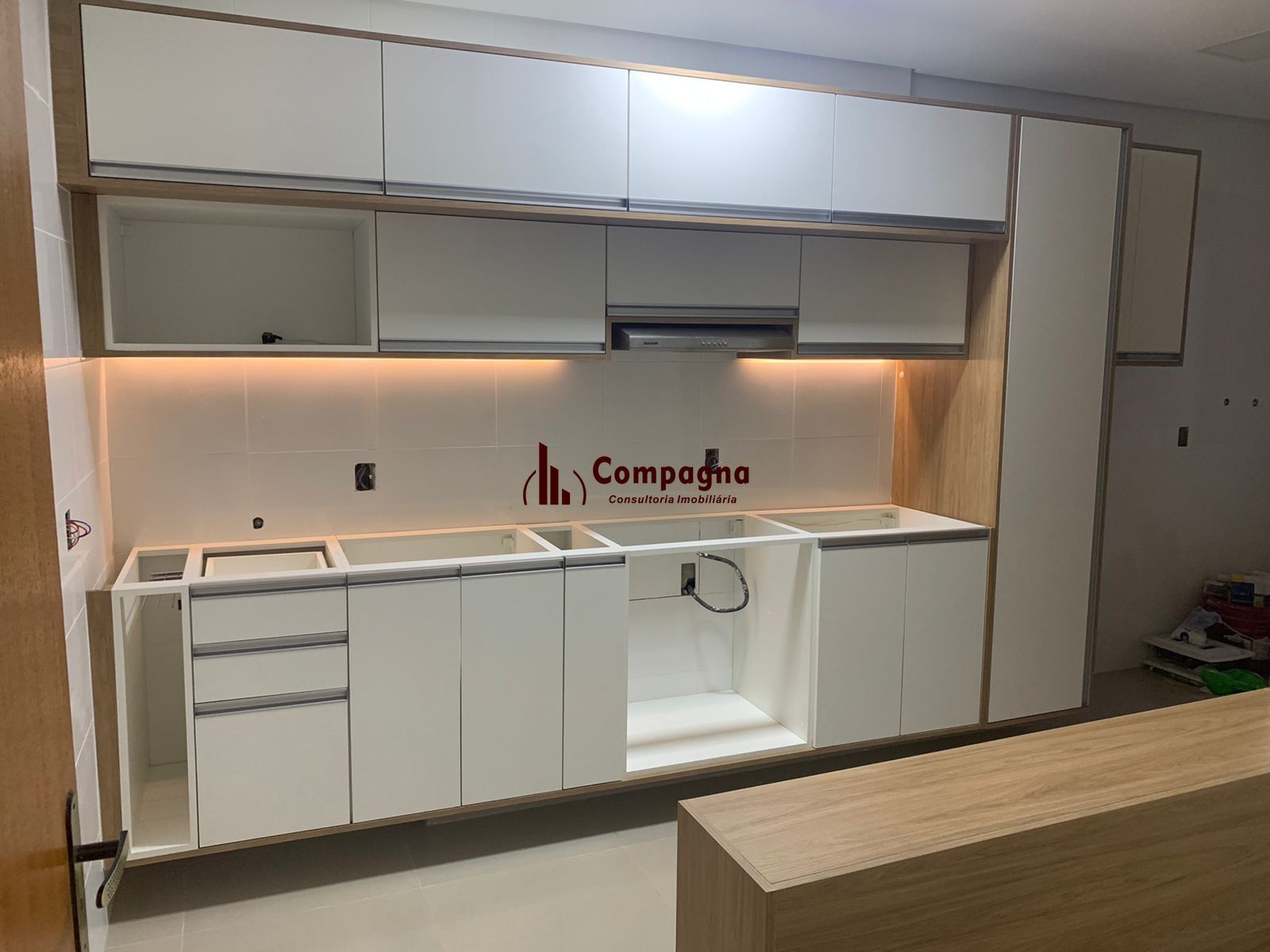 APTO 2D REFORMADO NA MEDIANEIRA — foto 3