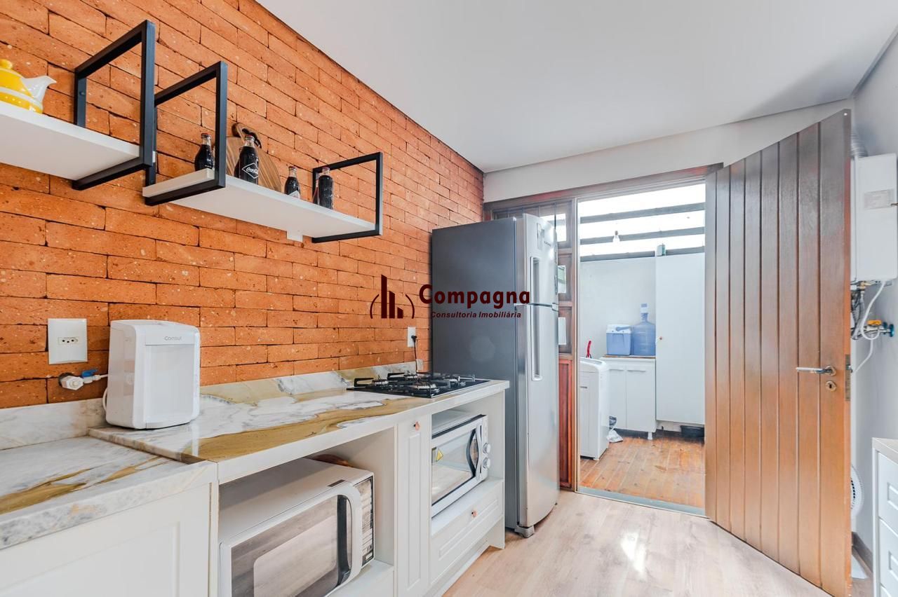 Casa em condomínio 3 dormitórios e sótão bairro Cristal — foto 4