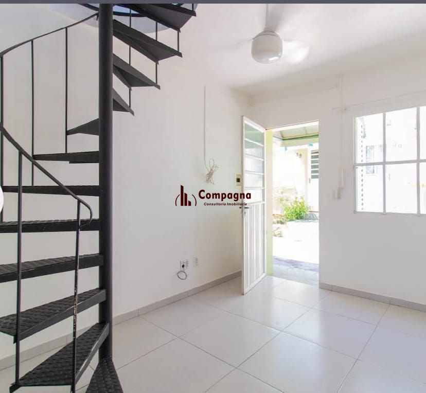 Casa aconchegante  com 1 dormitório, suíte, vaga, no bairro São José em Poa/RS. — foto 2