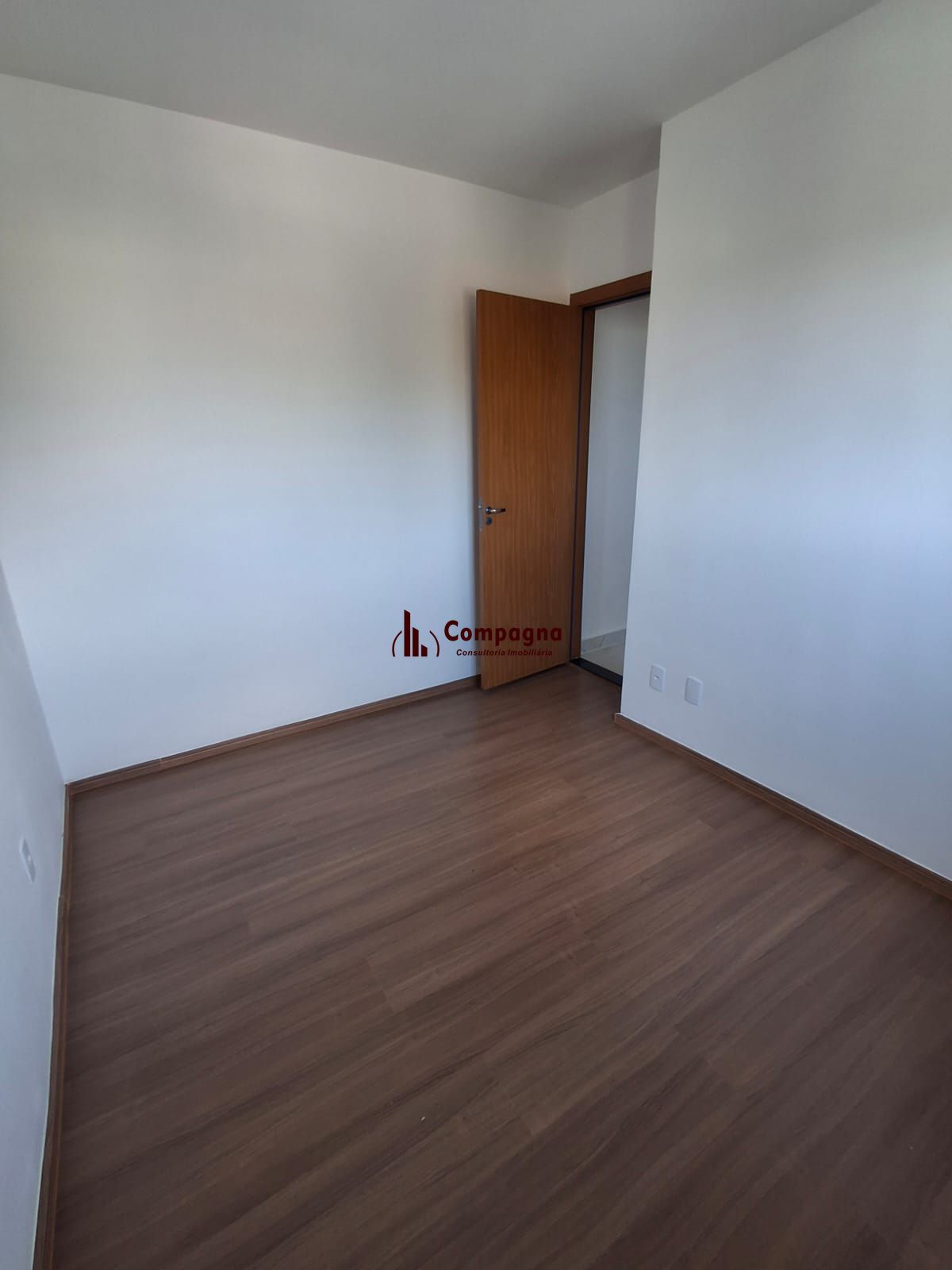 Apartamento de 2 dormitórios com suíte e 1 vaga escriturada ! — foto 5