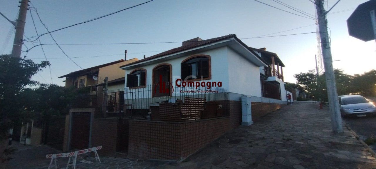 Casa de 4 dormitórios no bairro Parque Santa Fé — foto 2