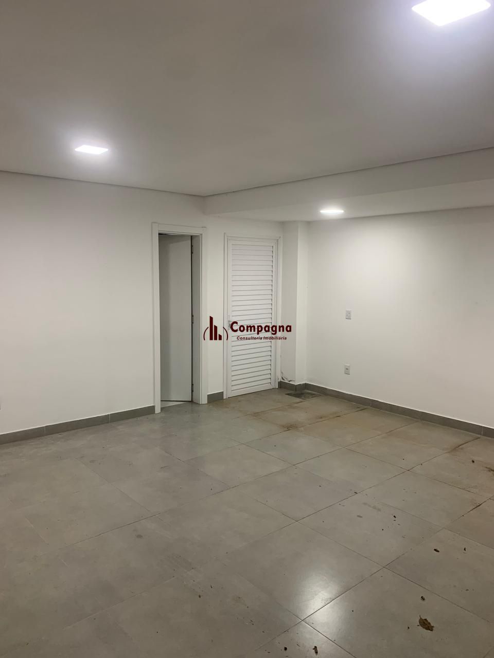 Casa com 3 dormitórios e suíte à Venda no Bairro Medianeira - Porto Alegre/RS — foto 5