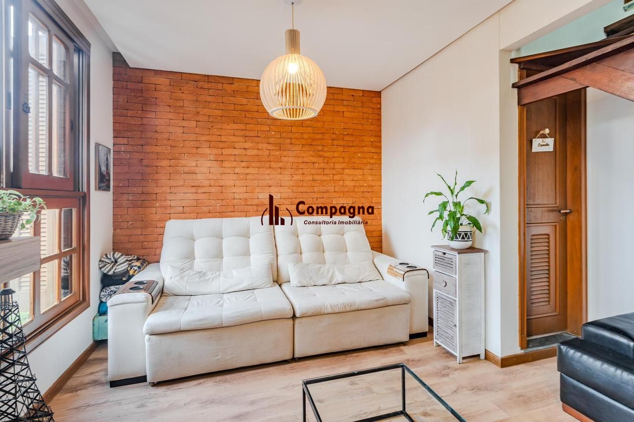 Casa em condomínio 3 dormitórios e sótão bairro Cristal — foto 2
