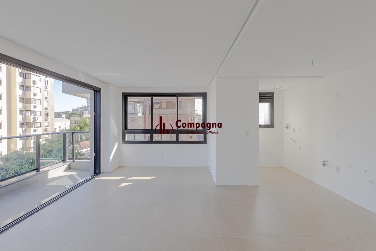 APARTAMENTO, 2 DORMITÓRIOS, 2 SUÍTES, VARANDA, VAGA DE GARAGEM, BAIRRO MENINO DEUS, PORTO ALEGRE/RS — foto 2