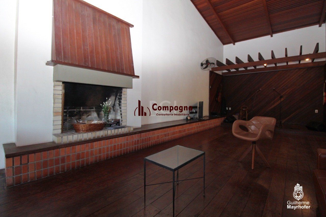 Casa para Venda - 526.64m², 4 dormitórios, sendo 2 suites, 4 vagas - Teresópolis — foto 5