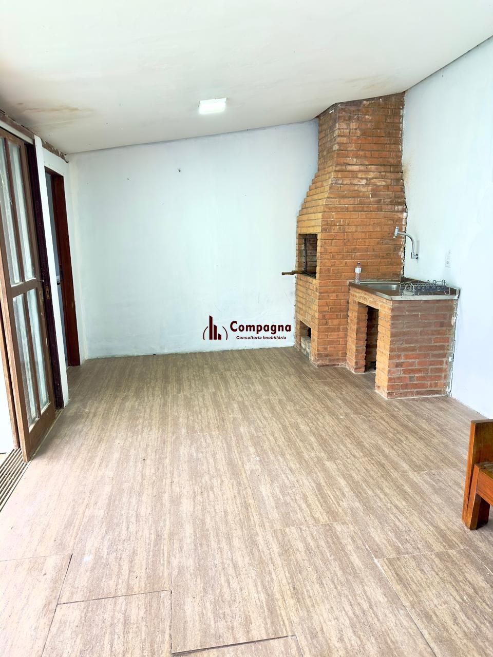 CASA DE DOIS QUARTOS  COM PISCINA NO BAIRRO PONTA GROSSA — foto 4