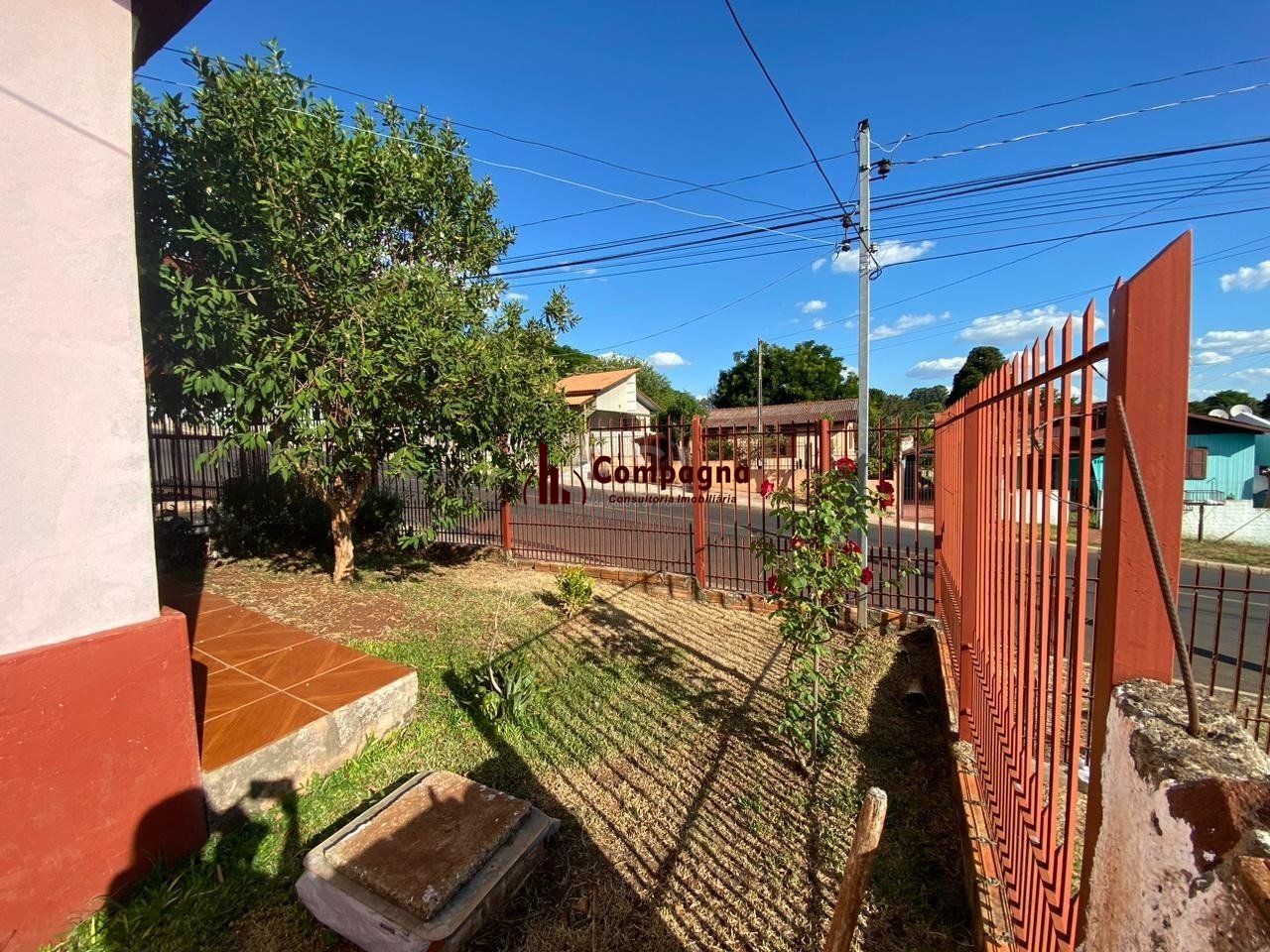 Casa com 3 quartos, 1 suíte, vaga, varanda, no bairro Hilda, Cruz Alta/RS — foto 4