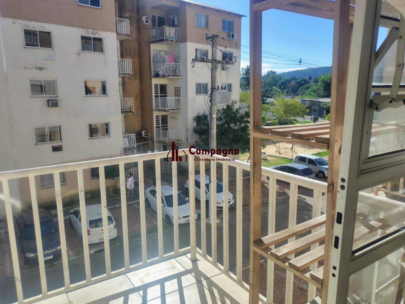 Apartamento de 2 dormitórios , sacada ,salão de festas com churrasqueira , portaria virtual , 1 vaga de garagem rotativa ! — foto 4