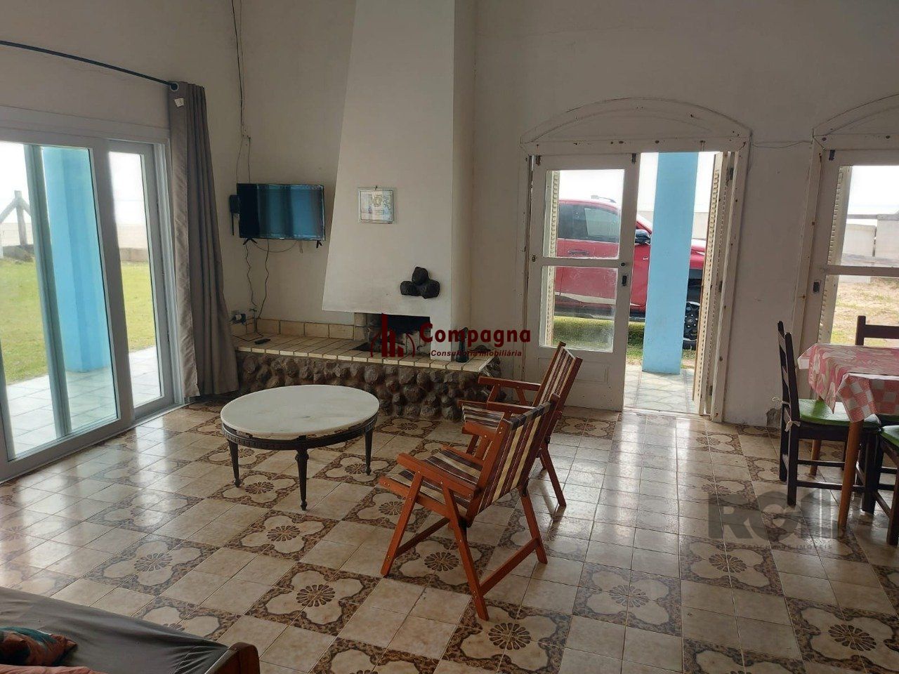 CASA COM 5 QUARTOS EM 2 TERRENOS ESCRITURADOS À BEIRA MAR EM MARILUZ/IMBÉ