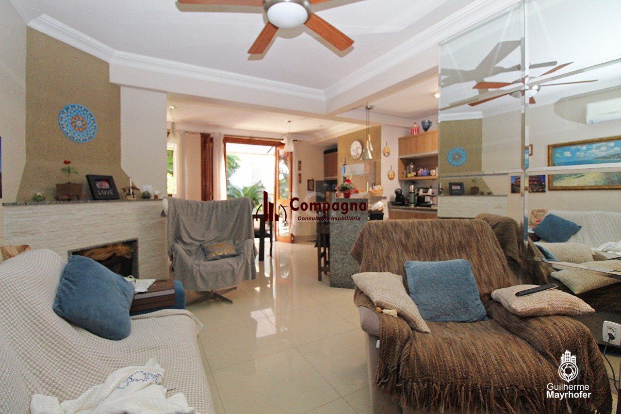 Casa para Venda - 227.93m², 3 dormitórios, 1 suite, 2 vagas - Chácara das Pedras — foto 2