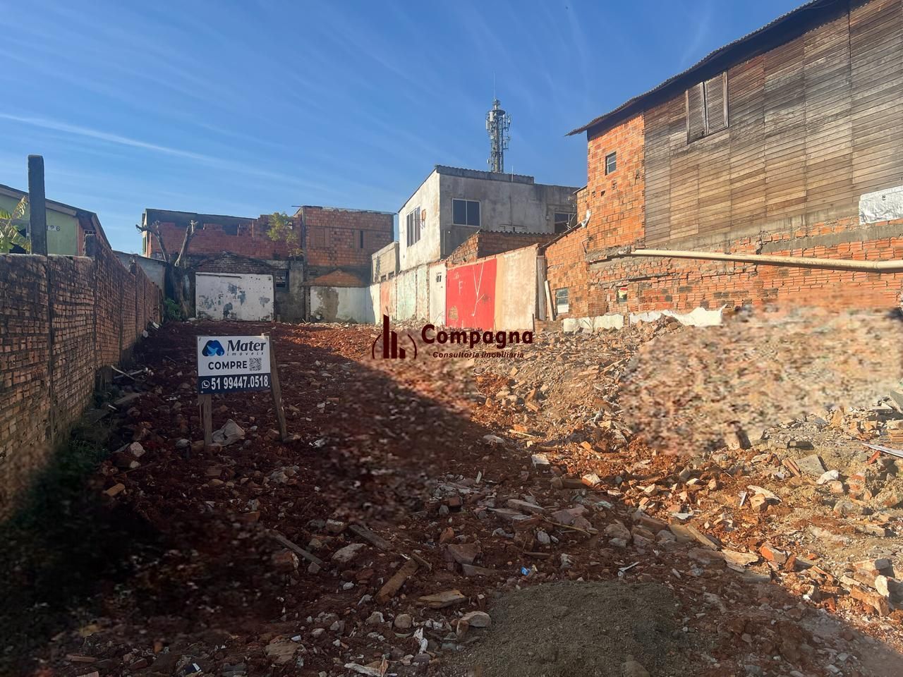 Terreno 9,9 X 33 no bairro Partenon