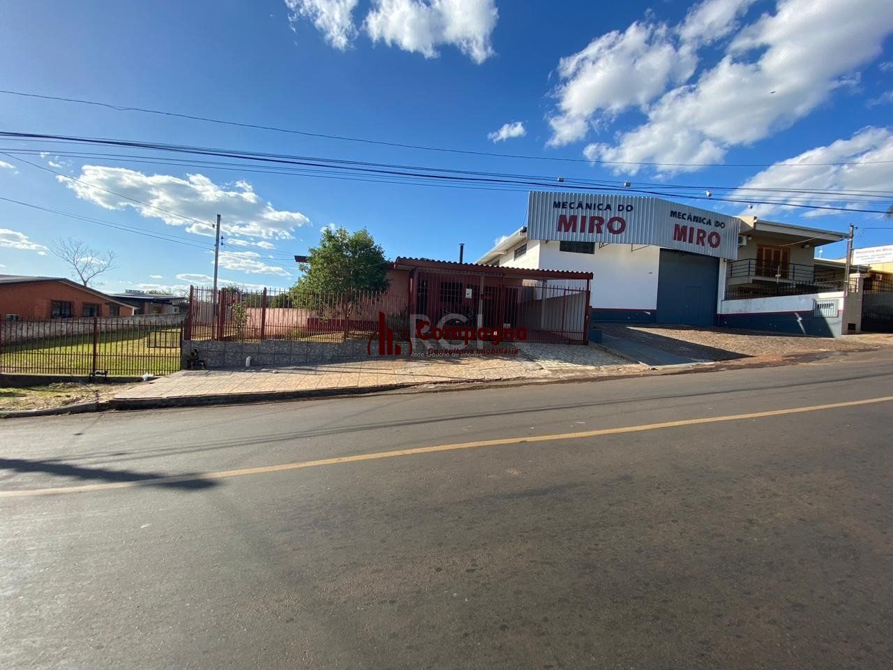 Casa com 3 quartos, 1 suíte, vaga, varanda, no bairro Hilda, Cruz Alta/RS — foto 3