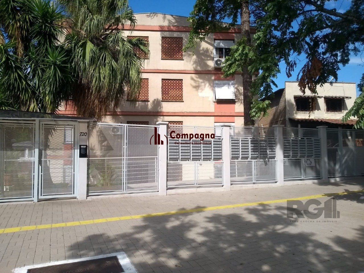 Apartamento 2 dormitórios, 1 vaga de garagem, no bairro Glória, Porto Alegre/RS — foto 5