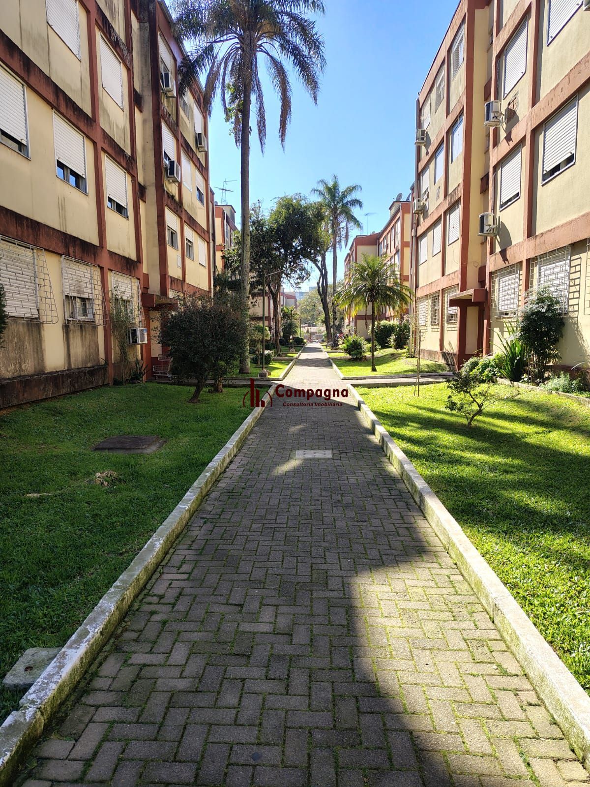 Apartamento 2 Dormitórios com estacionamento