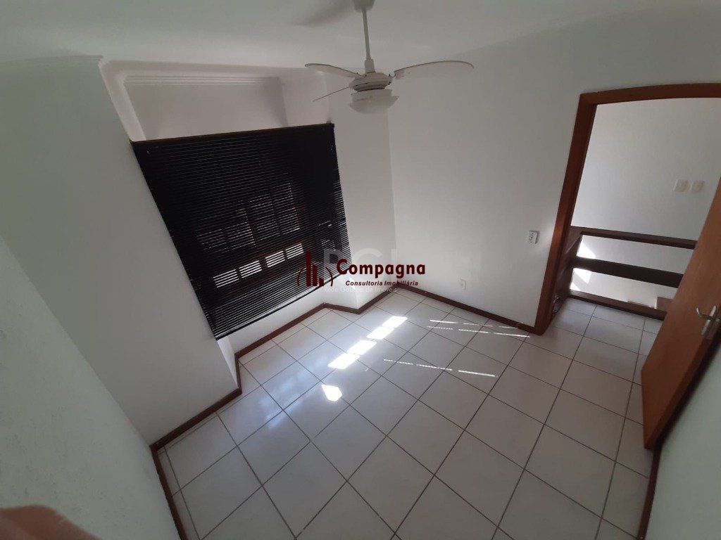 Casa para Venda - 122m², 5 dormitórios, sendo 2 suites, 2 vagas - Teresópolis — foto 4