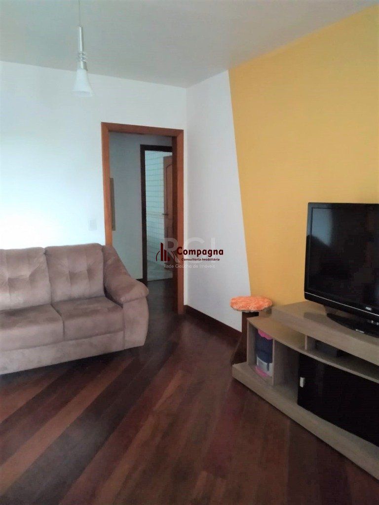 Casa para Venda - 190m², 3 dormitórios, sendo 1 suites, 1 vaga - Tristeza — foto 2