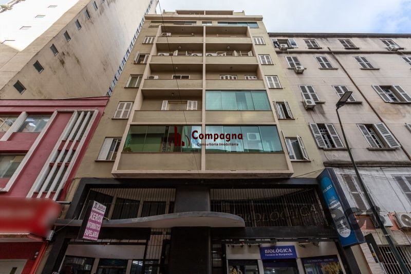 Apartamento 44m² - 1 dormitório no Centro Histórico