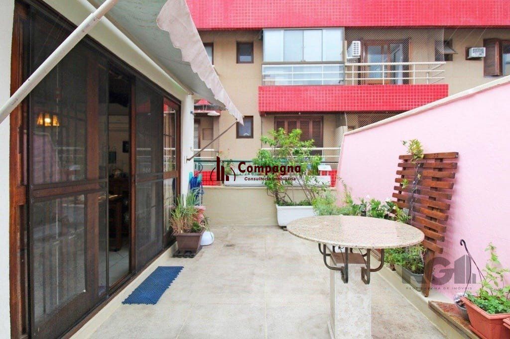 Excelente cobertura de 134m² com 3 dormitórios e 2 vagas.