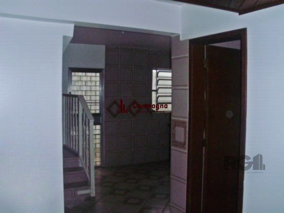 Casa para Venda - 218m², 5 dormitórios, sendo 1 suites, 2 vagas - Vila Nova — foto 5