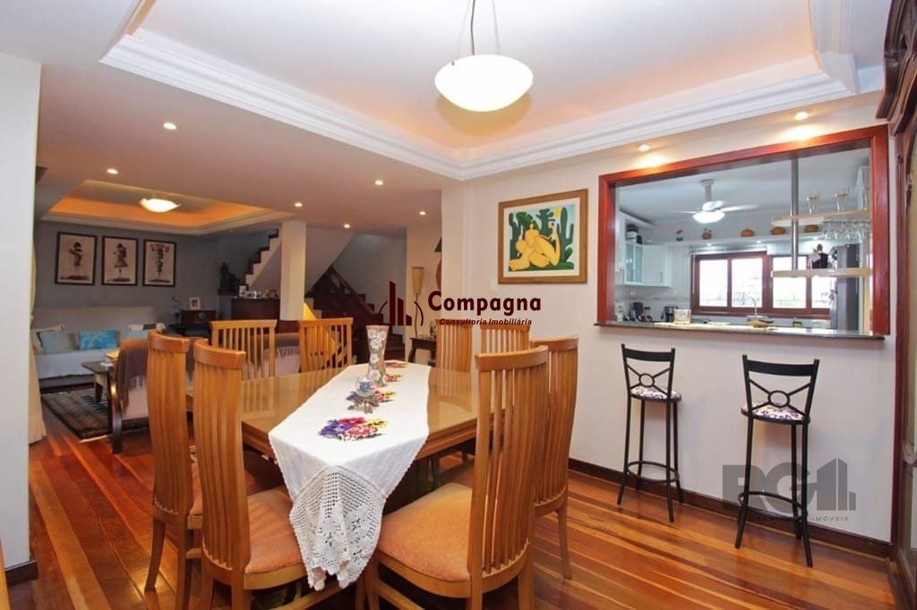 Casa de 275m² - 3 dormitórios e 3 vagas no bairro Coronel Aparício Borges — foto 4