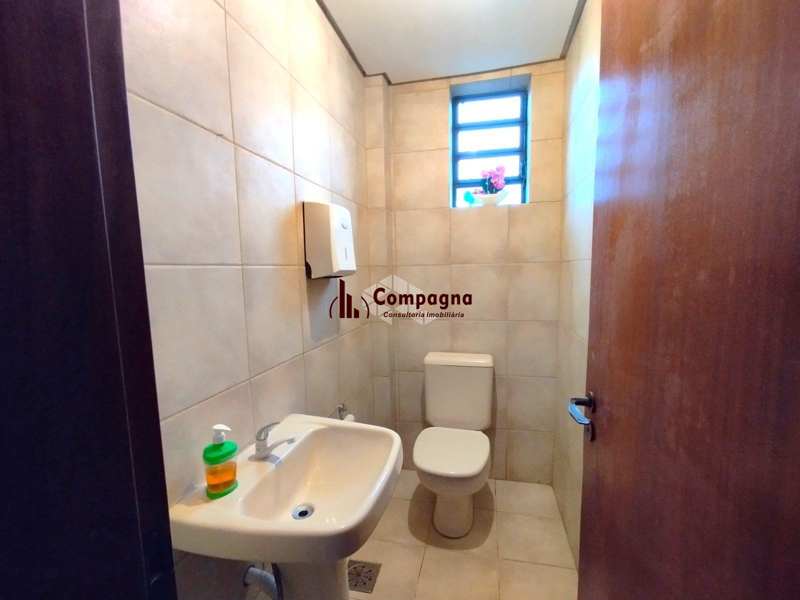 Vende conjunto comercial com 07 salas — foto 5