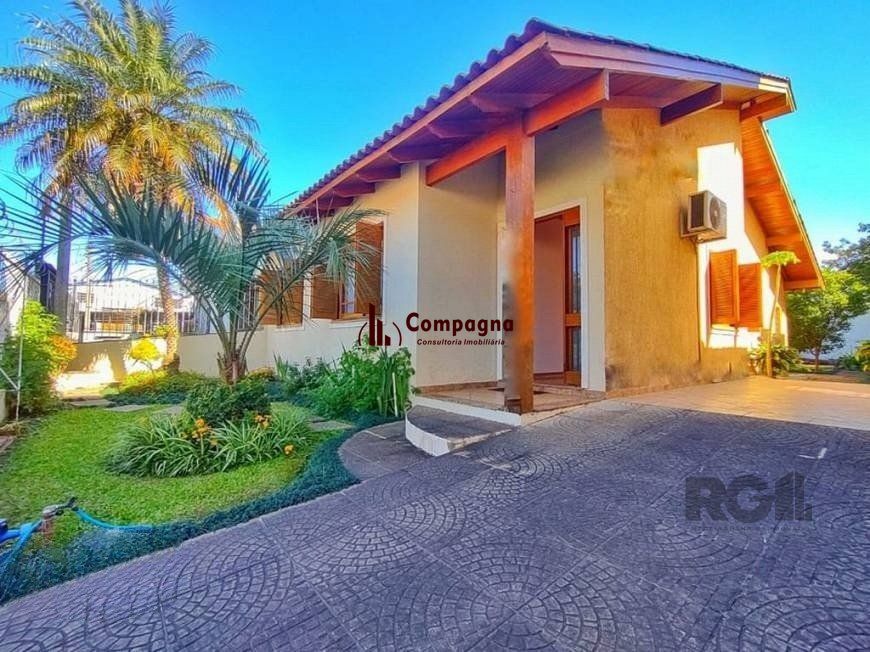 Casa de 3 dormitórios, bairro São Sebastião — foto 2