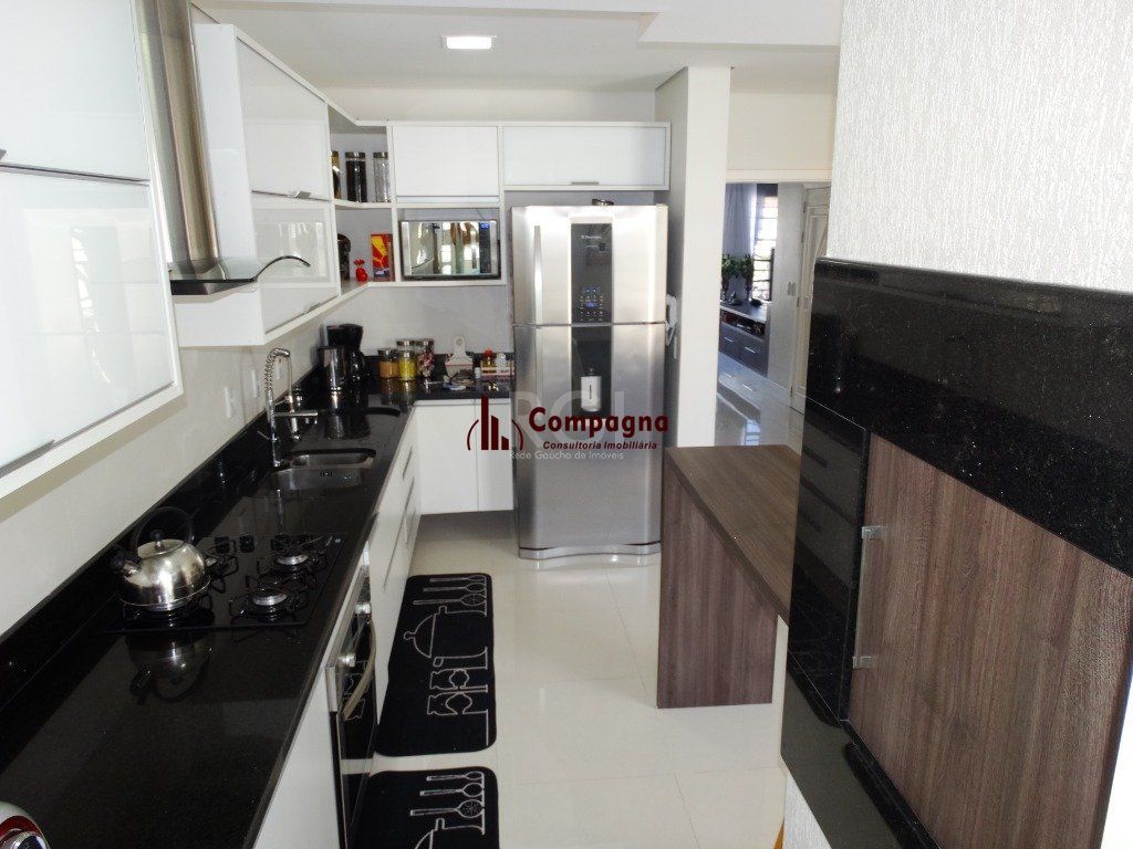 Casa para Venda - 244m², 3 dormitórios, sendo 1 suites, 2 vagas - Santa Tereza — foto 5