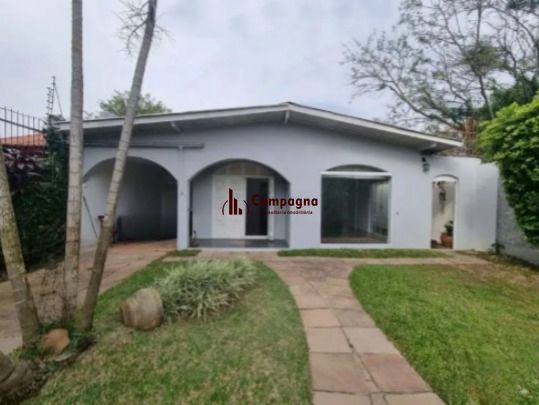 Casa 3 Dormitórios com Piscina à Venda no Guarujá – Zona Sul de Porto Alegre