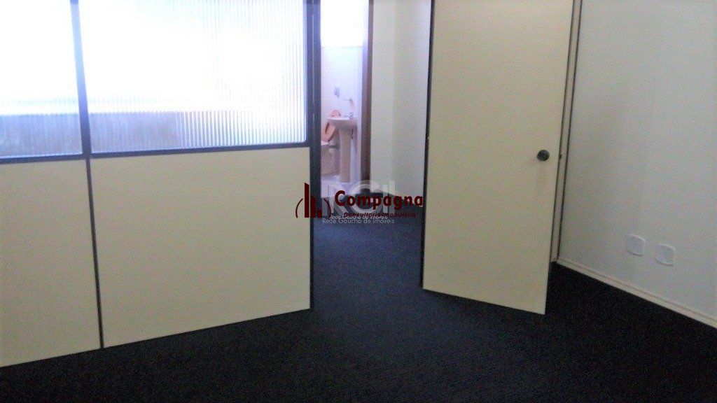 Sala comercial de 47m² - 1 sala e 1 banheiro no Passo da Areia — foto 4