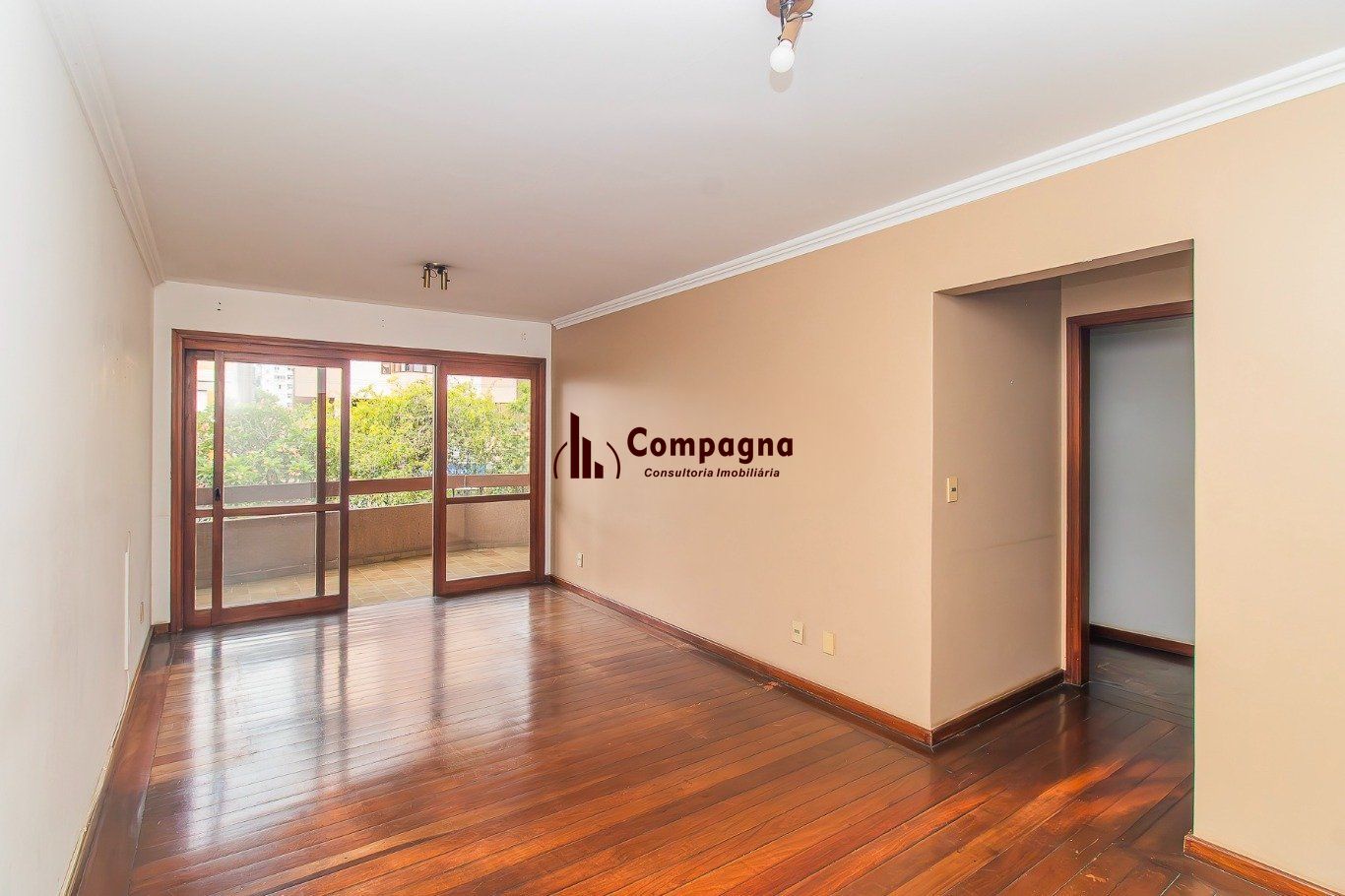 Apartamento de 2 dormitórios e 94m² à venda em Petrópolis, Porto Alegre. — foto 2