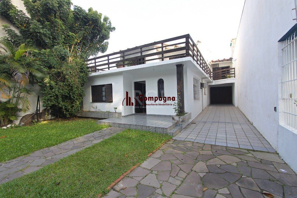 Casa para Locação/Aluguel - 240m², 4 dormitórios, 6 vagas - Nonoai