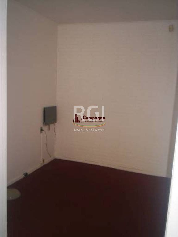 Casa para Venda - 250m², 3 dormitórios, 2 vagas - Petrópolis — foto 2