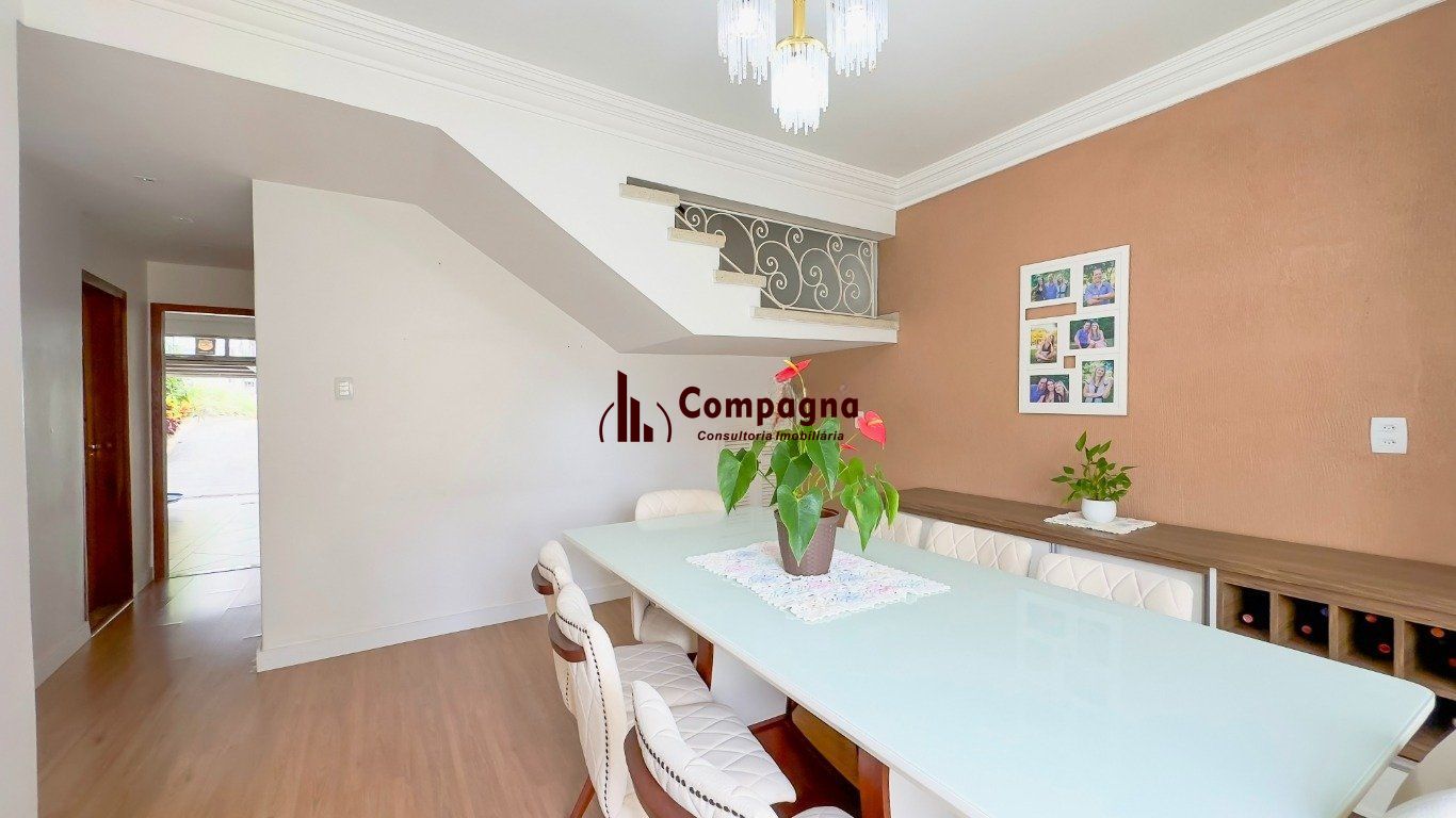 Casa de 3 dormitórios à venda no Bairro Azenha, Porto Alegre. — foto 2