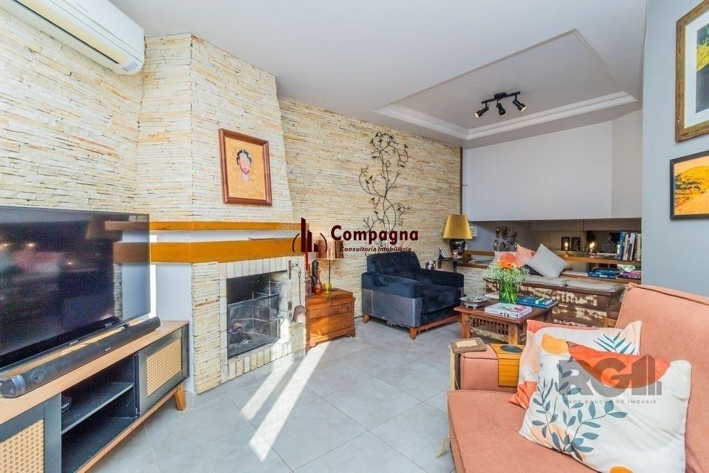 Casa em Condomínio 199m² - 3 dormitórios, 2 vagas no bairro Nonoai