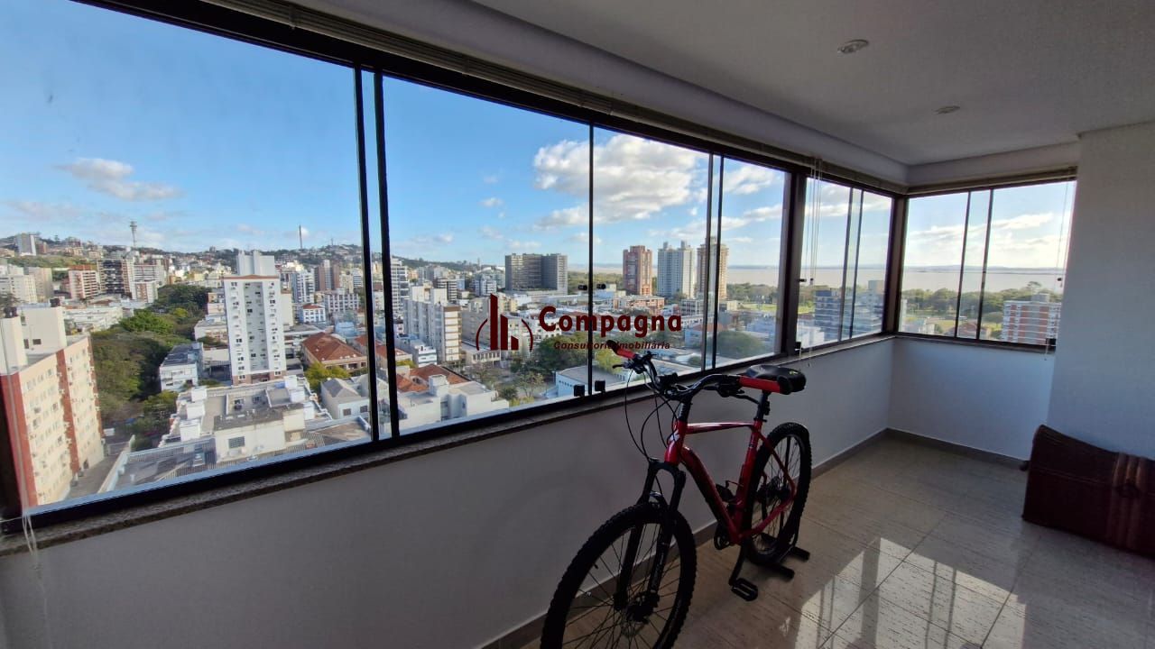 Apartamento no Menino Deus impecável, 2 dormitórios 1 suíte, 3 banheiros, 1 garagem