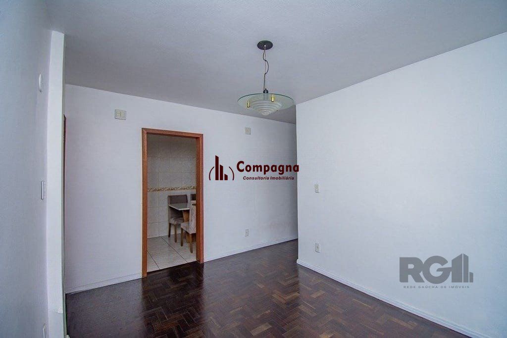 Excelente apartamento de 78m² com 3 dormitórios no bairro Petrópolis. — foto 2