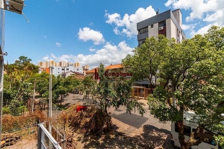 Apartamento para Venda - 43m², semi mobiliado, 1 dormitório, churrasqueira e 1 vaga de garagem no bairro Partenon — foto 5