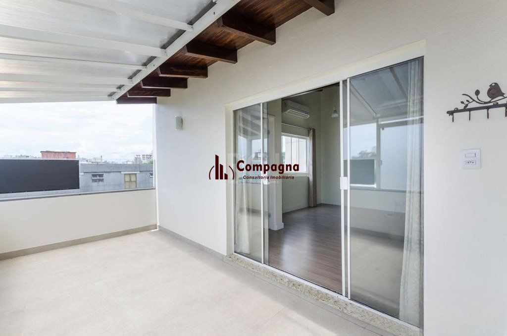 Cobertura semi mobiliada com 2 dormitórios, terraço com churrasqueira e 1 vaga de garagem no bairro Santo Antonio — foto 4