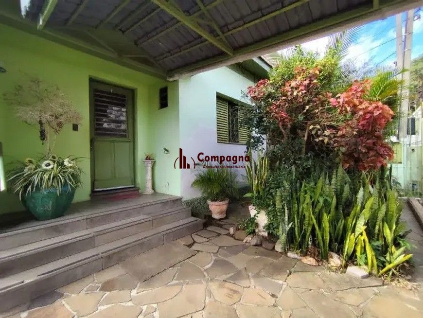 Casa 3 dormitórios no bairro Menino Deus em Porto Alegre para Alugar