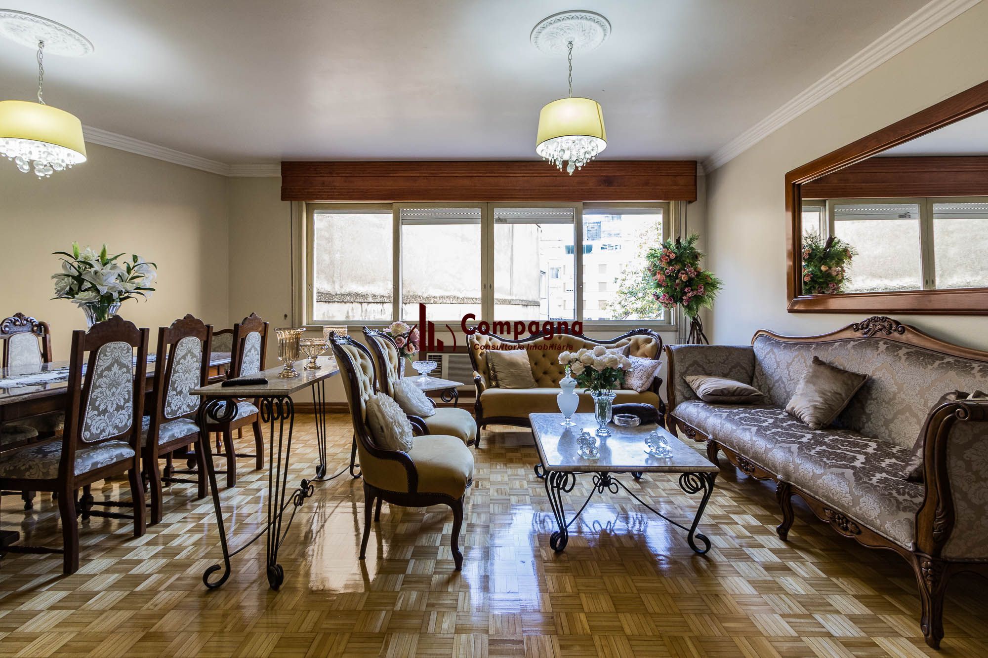 Apartamento de 3 dormitórios e 133m² à venda em Centro Histórico, Porto Alegre. — foto 2