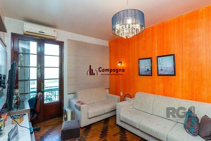 Apartamento 74m², 2 dormitórios no bairro São João
