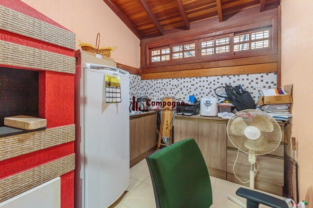 Casa 160m² - 3 dormitórios, 1 suíte, churrasqueira, terraço e 2 vagas de garagem no Guarujá — foto 5